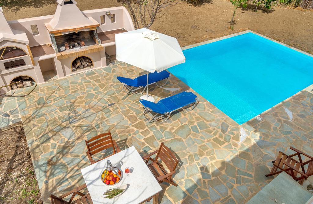 Villa Delona Engaraí Buitenkant foto