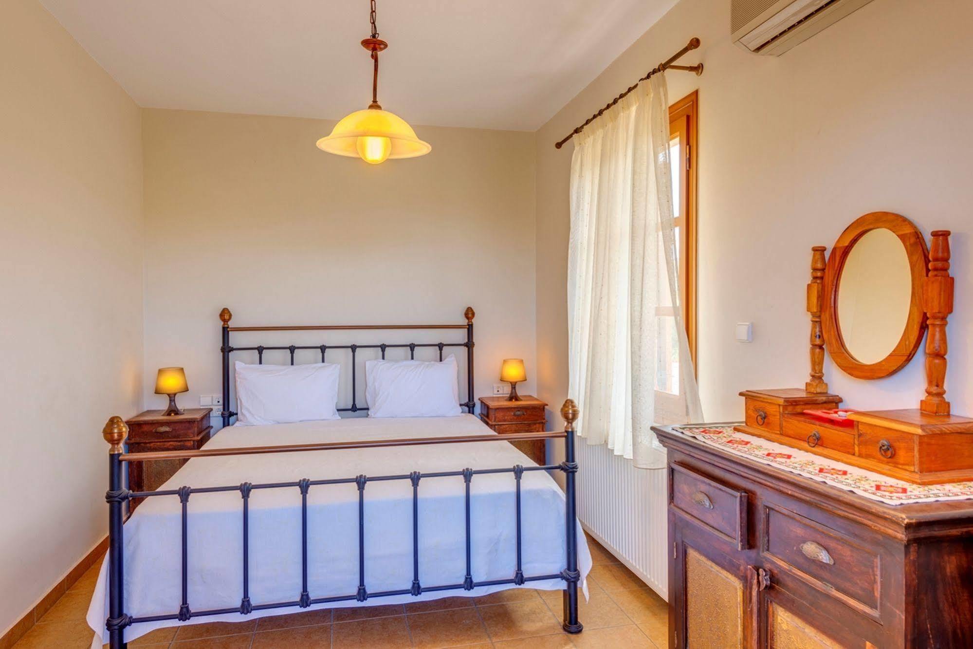 Villa Delona Engaraí Buitenkant foto